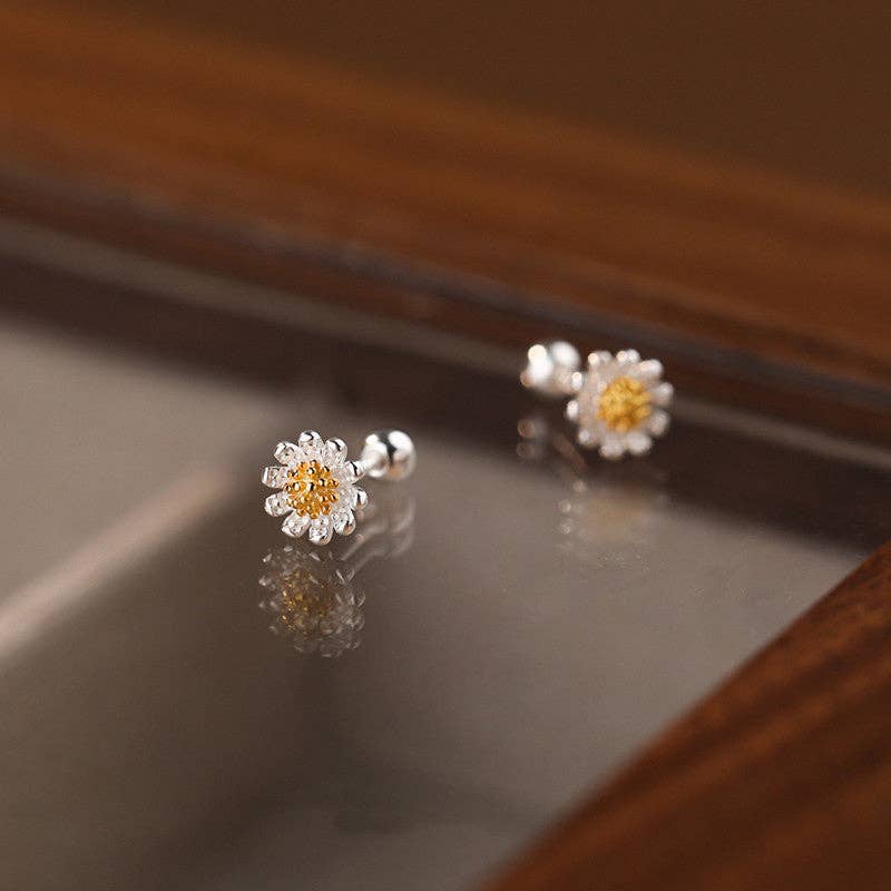Perimade & Co. LLC - Tiny Small Daisy Flower Stud Earrings in 925 Sterling Silver