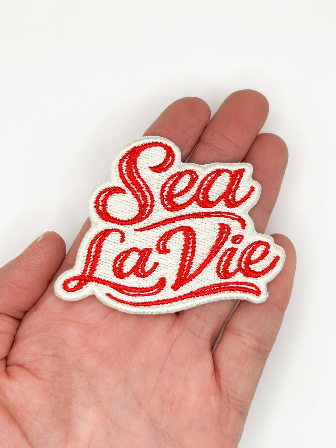 Field Trip Threads - Sea La Vie Embroidered Patch  Coastal Quote, Beach, Travel