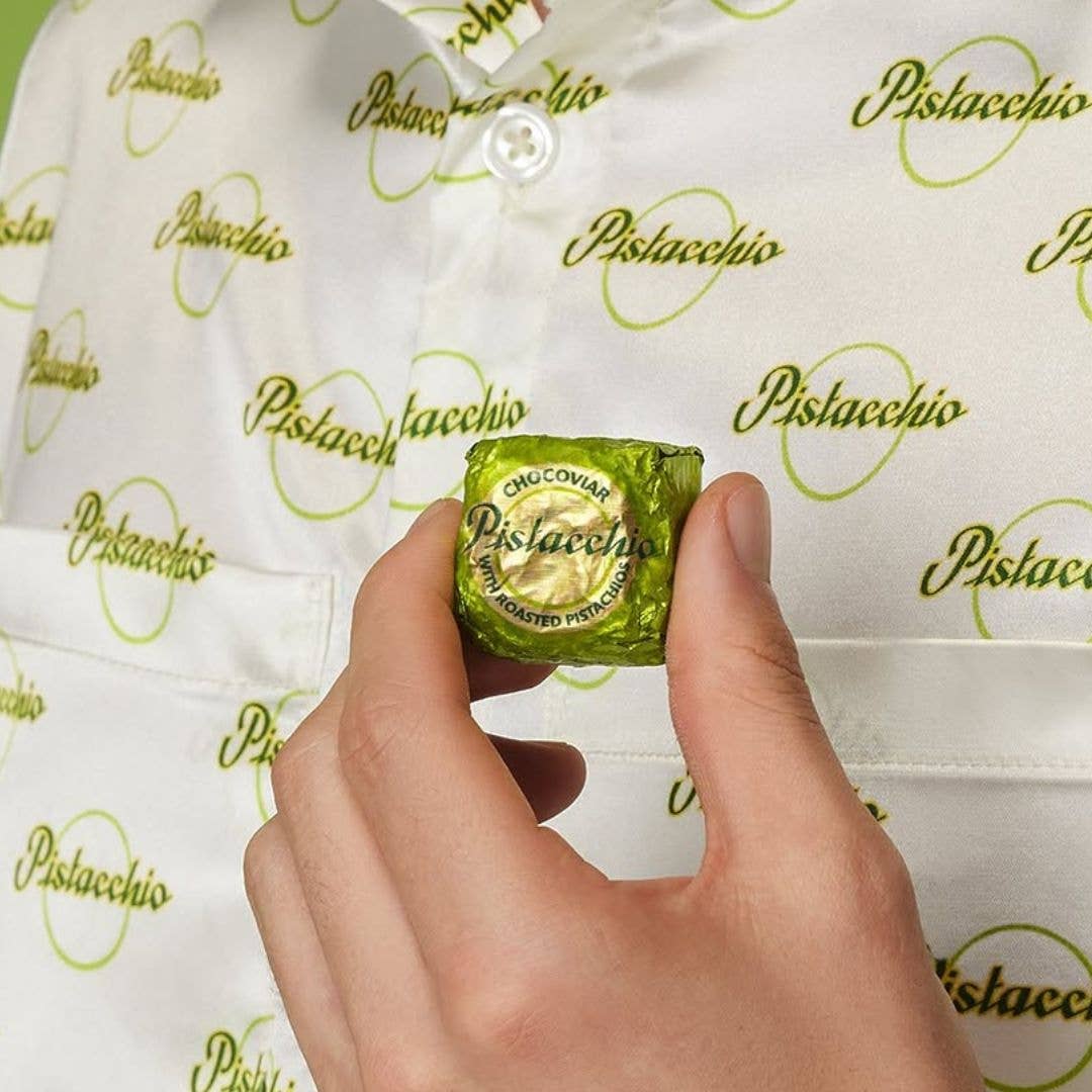 Venchi - Pistachio Filled Extra Dark Chocolate - Italian Gourmet