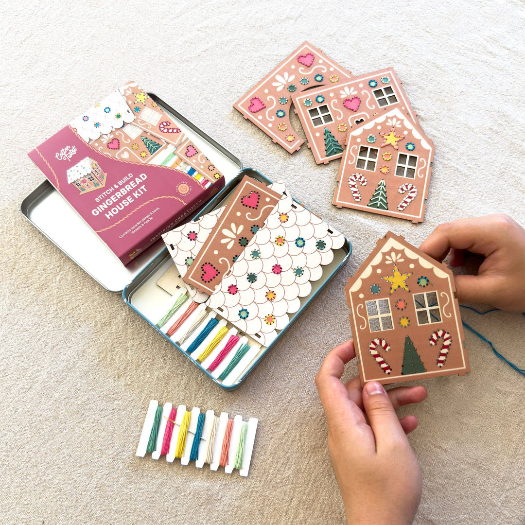 Cotton Twist (WE PREPAY ALL USA DUTIES) - Stitch & Build Gingerbread House Kit