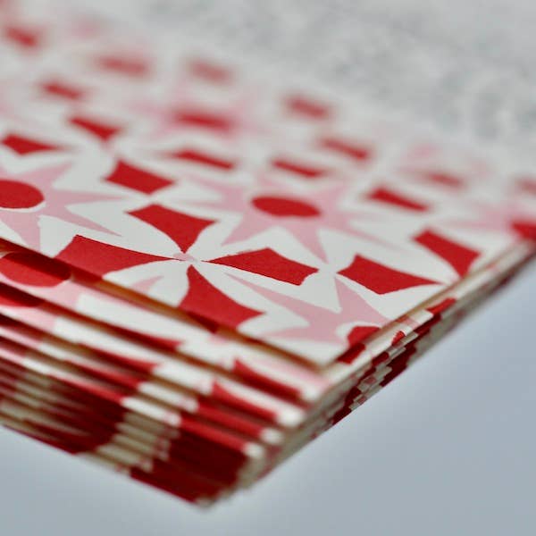 Cambridge Imprint - Packet of Ten Patterned Envelopes Alhambra red/pink