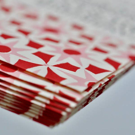Cambridge Imprint - Packet of Ten Patterned Envelopes Alhambra red/pink
