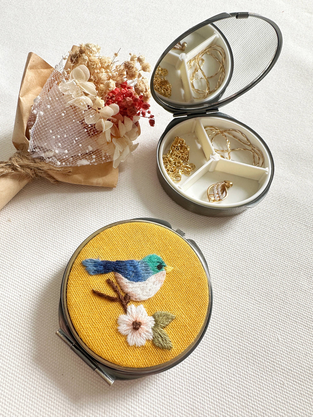 Quince Fables - Floral Embroidered Round Jewelry Box With Mirror (In Stock✅): 1. Full Flowers