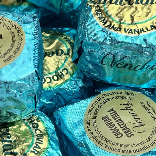 Venchi - Stracciatella Cream Filled Milk Chocolate - Italian Gourmet