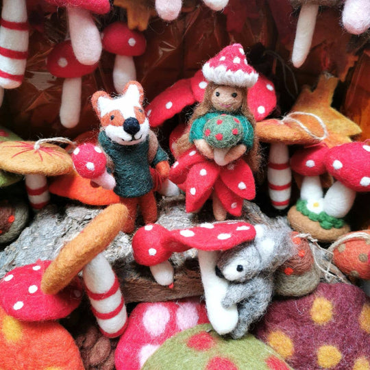 Felt So Good - Handmade Felt Frankie Foraging Fox Decoration