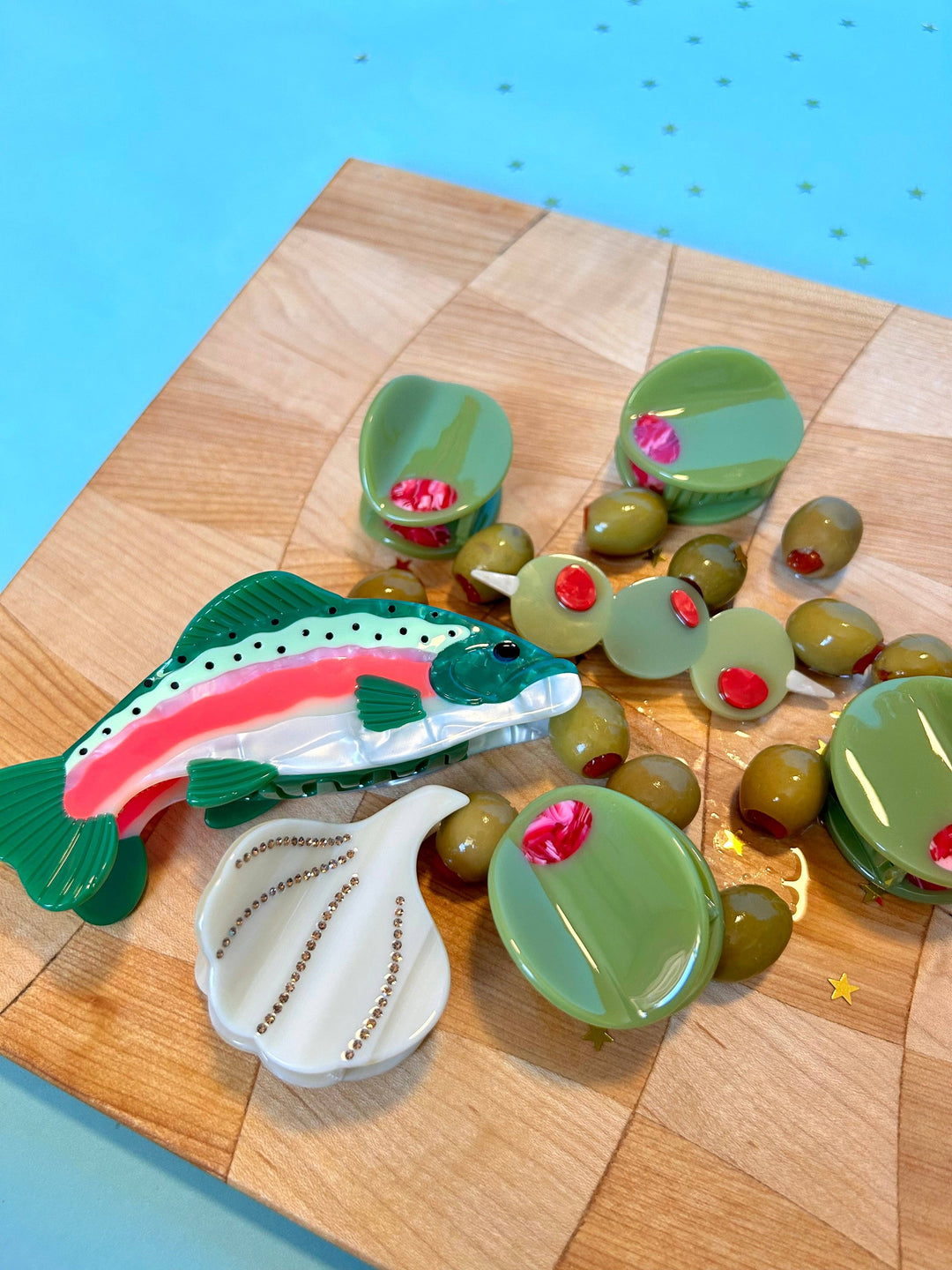The Peach Fuzz - Rainbow Trout Hair Claw: Perfect