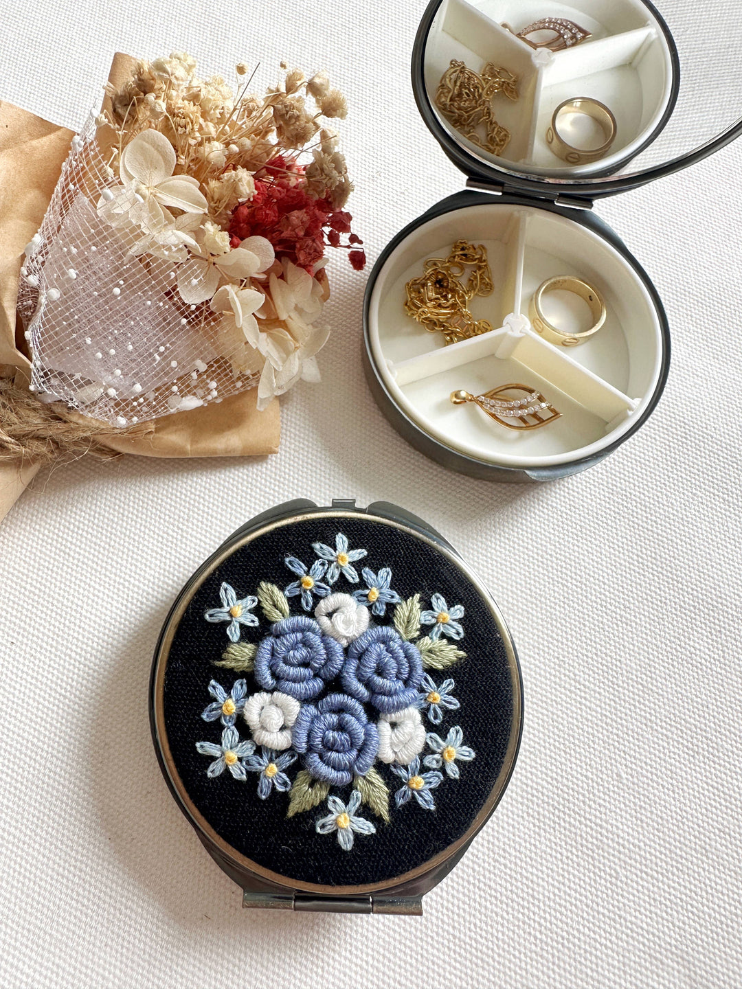 Quince Fables - Floral Embroidered Round Jewelry Box With Mirror (In Stock✅): 1. Full Flowers