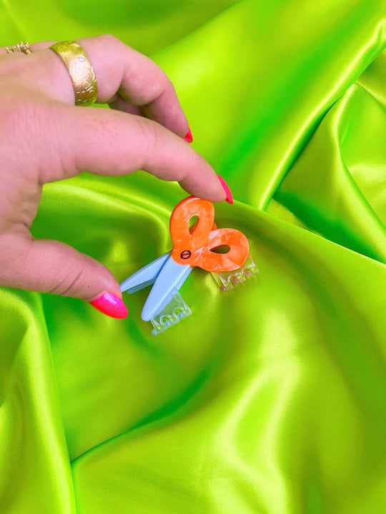 The Peach Fuzz - Scissors Hair Claw: Large