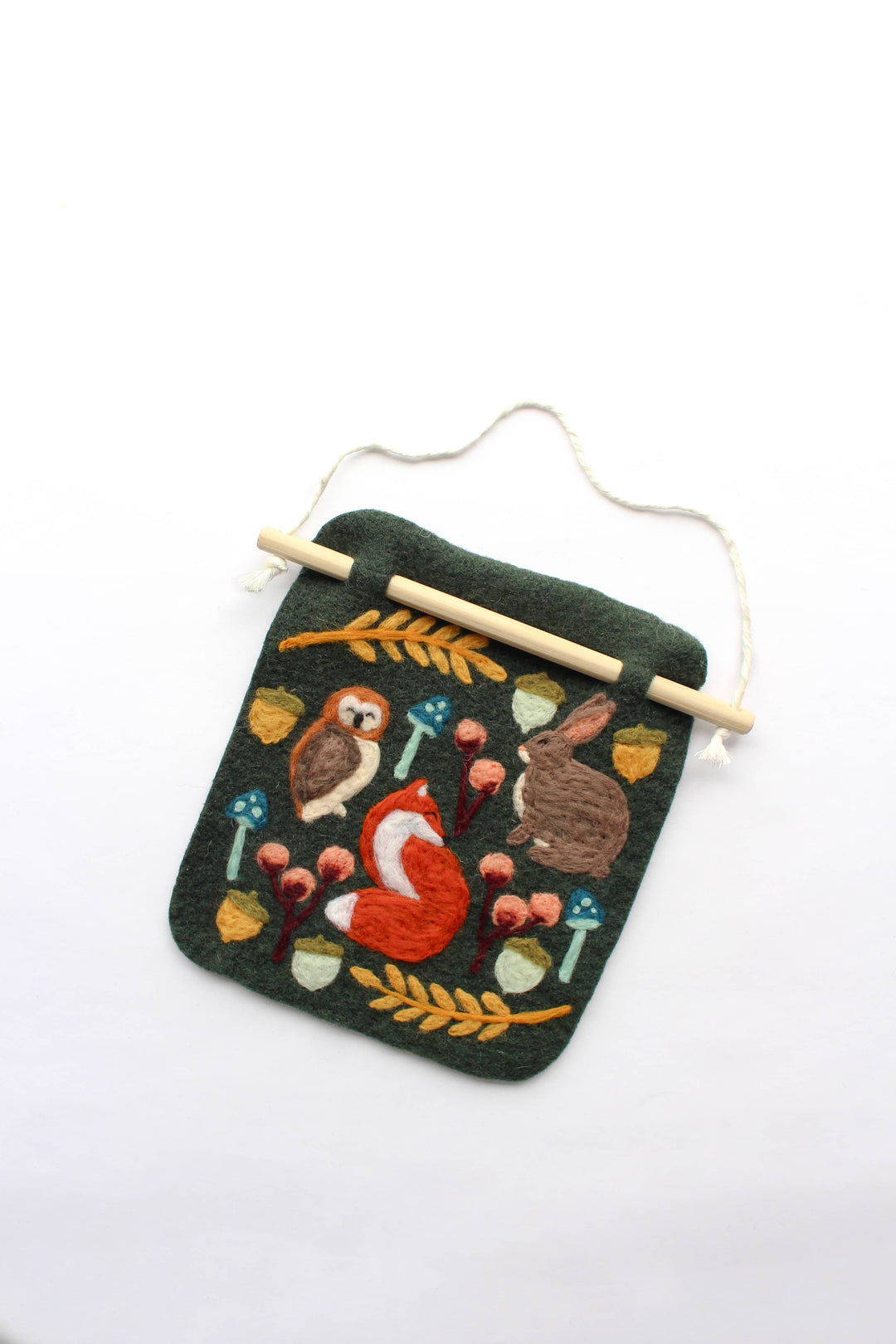 Sheep Creek Studio - 8"x8" Woodland Banner Felting Kit 