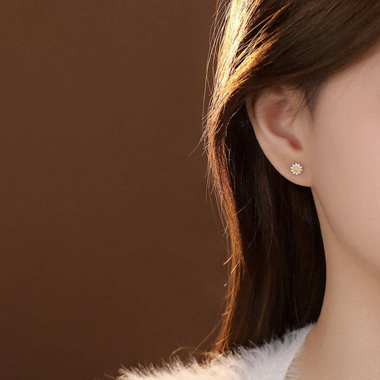 Perimade & Co. LLC - Tiny Small Daisy Flower Stud Earrings in 925 Sterling Silver