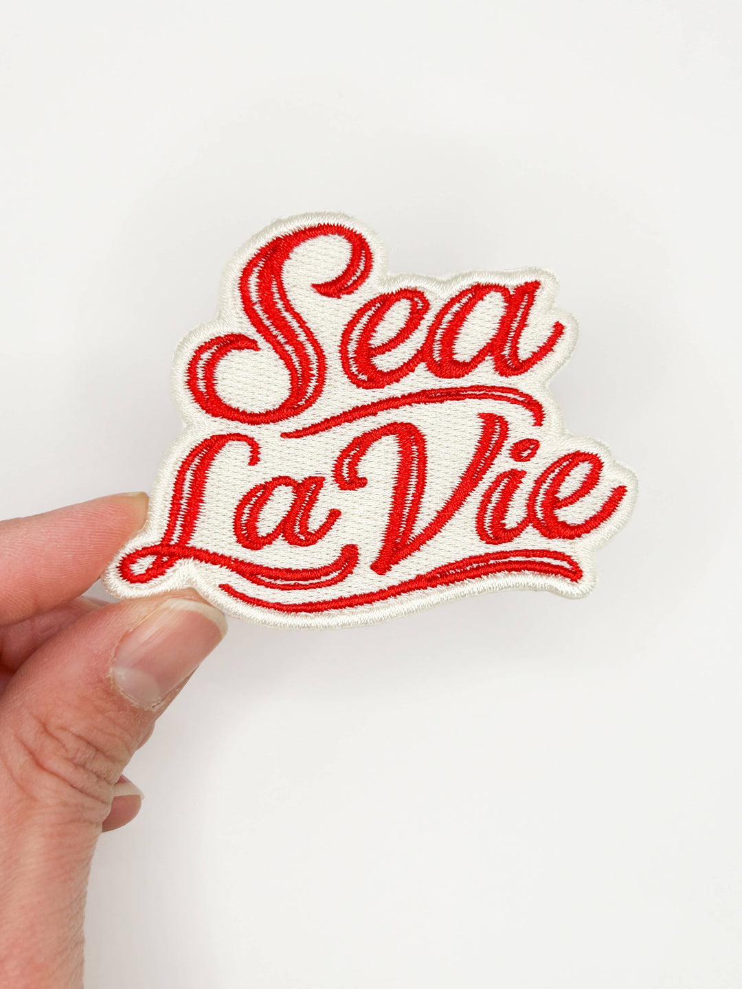 Field Trip Threads - Sea La Vie Embroidered Patch  Coastal Quote, Beach, Travel