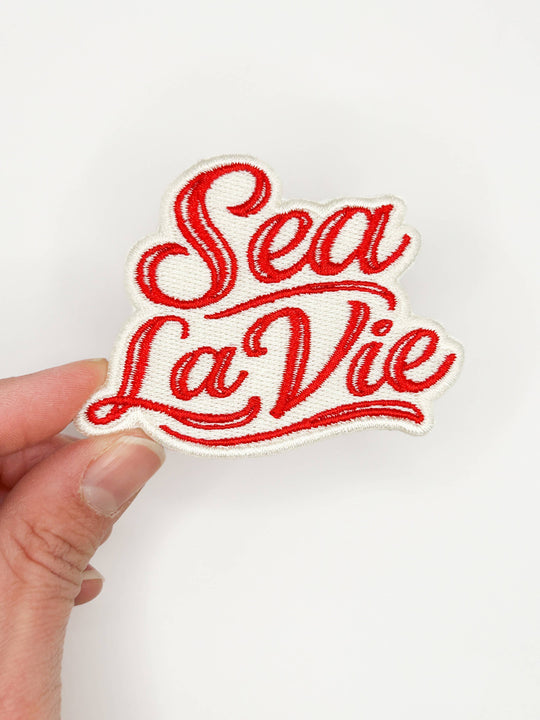 Field Trip Threads - Sea La Vie Embroidered Patch  Coastal Quote, Beach, Travel