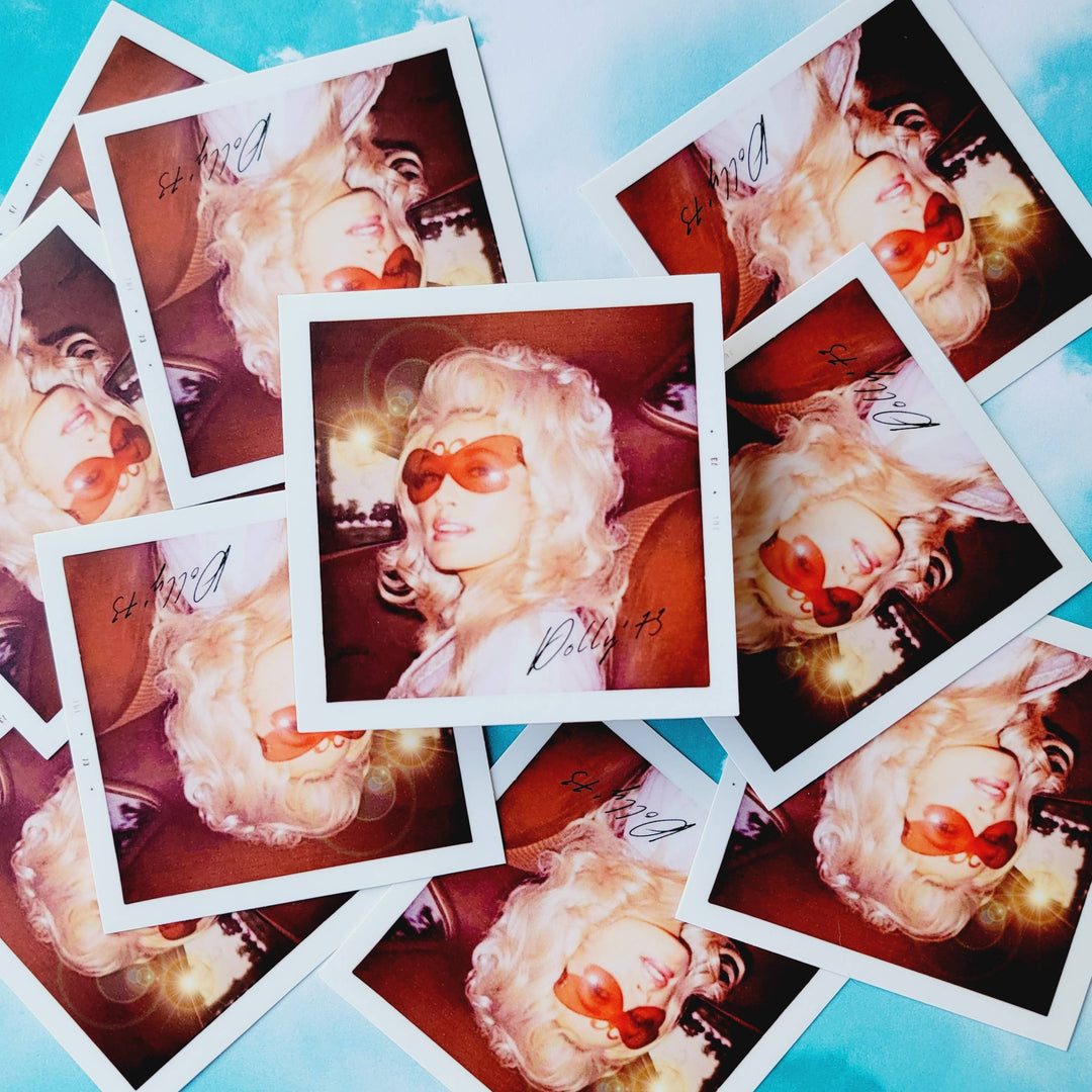 TEAM JEMINI DESIGNS - VINTAGE DOLLY STICKER