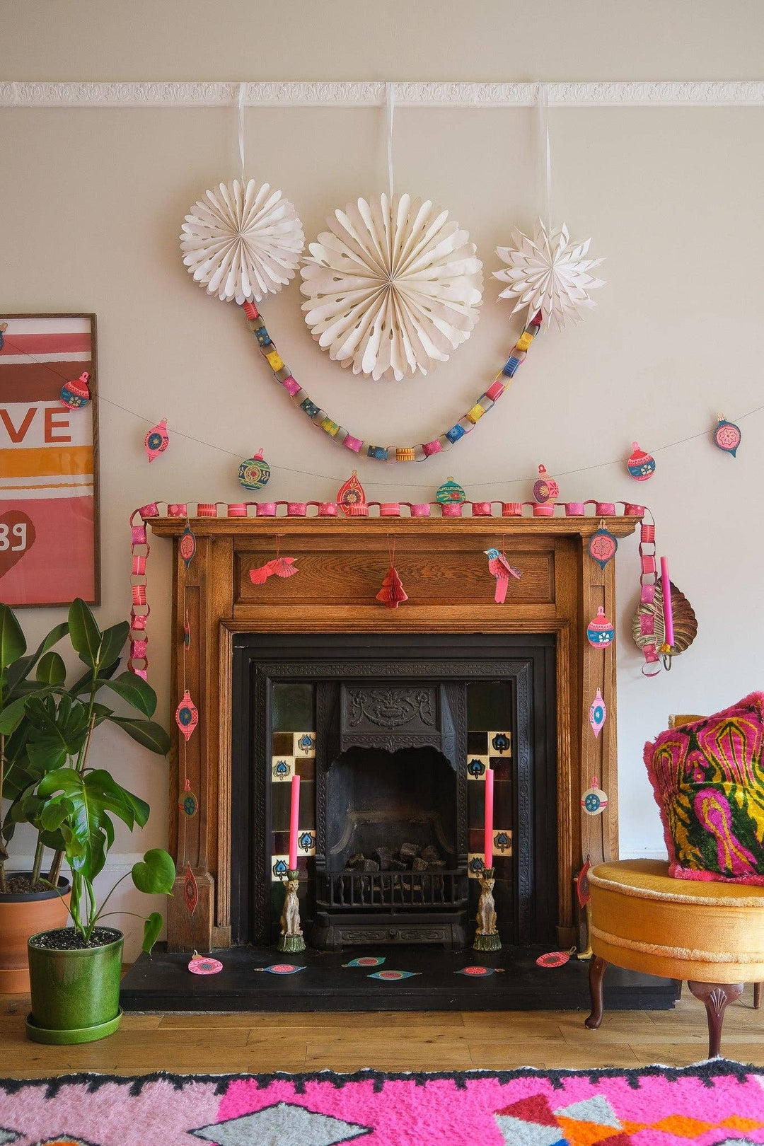 East End Press - PINK & RED PAPER CHAIN KIT