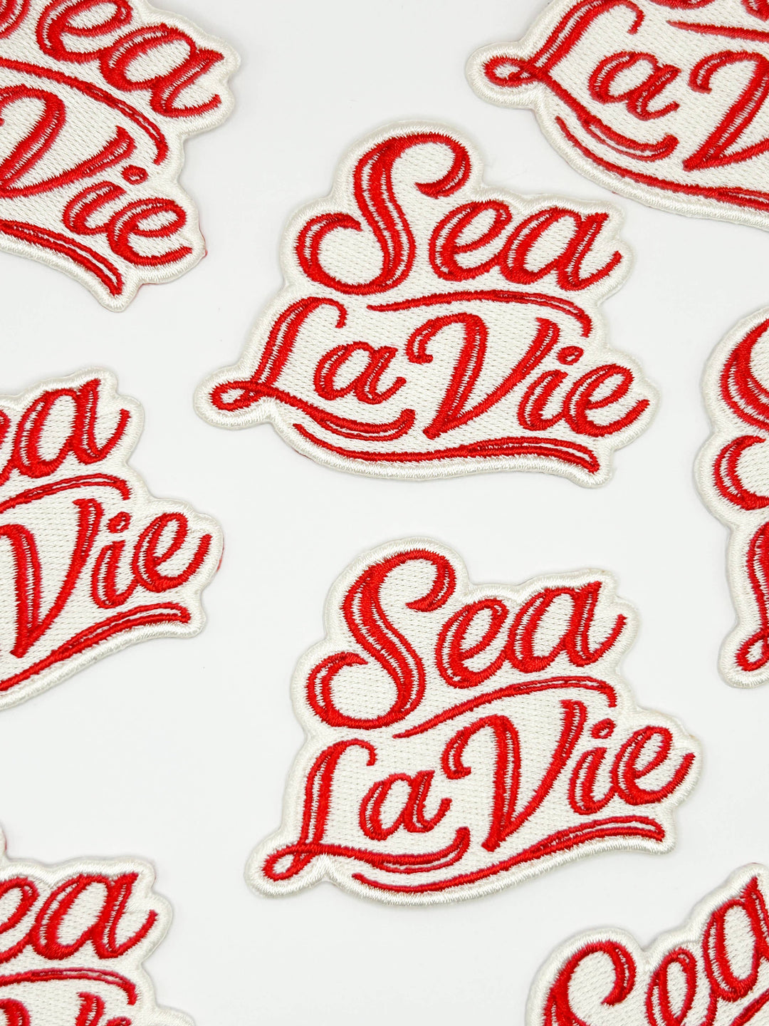 Field Trip Threads - Sea La Vie Embroidered Patch  Coastal Quote, Beach, Travel