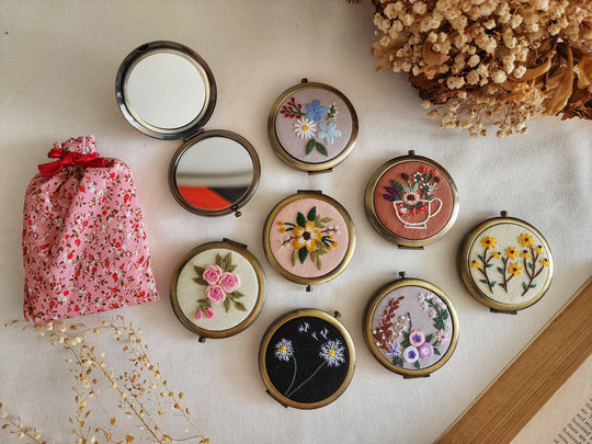 Quince Fables - Floral Embroidered Compact Mirror, Collection Sophia ✅: 1. Three flowers