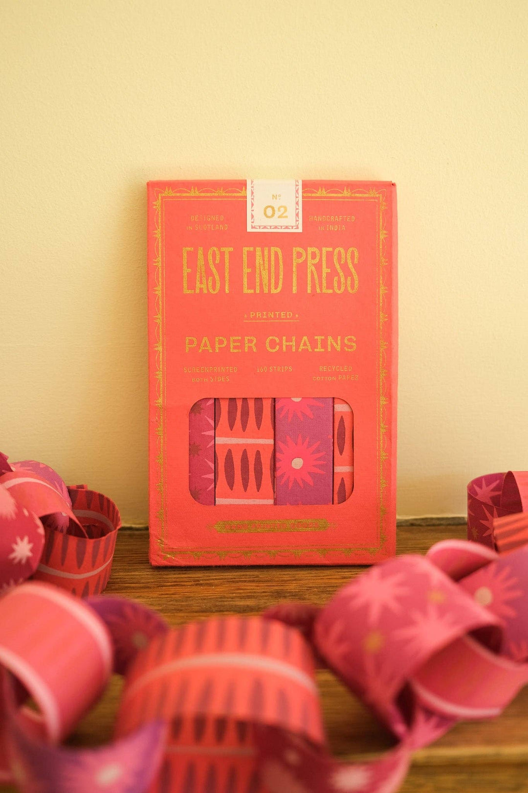 East End Press - PINK & RED PAPER CHAIN KIT