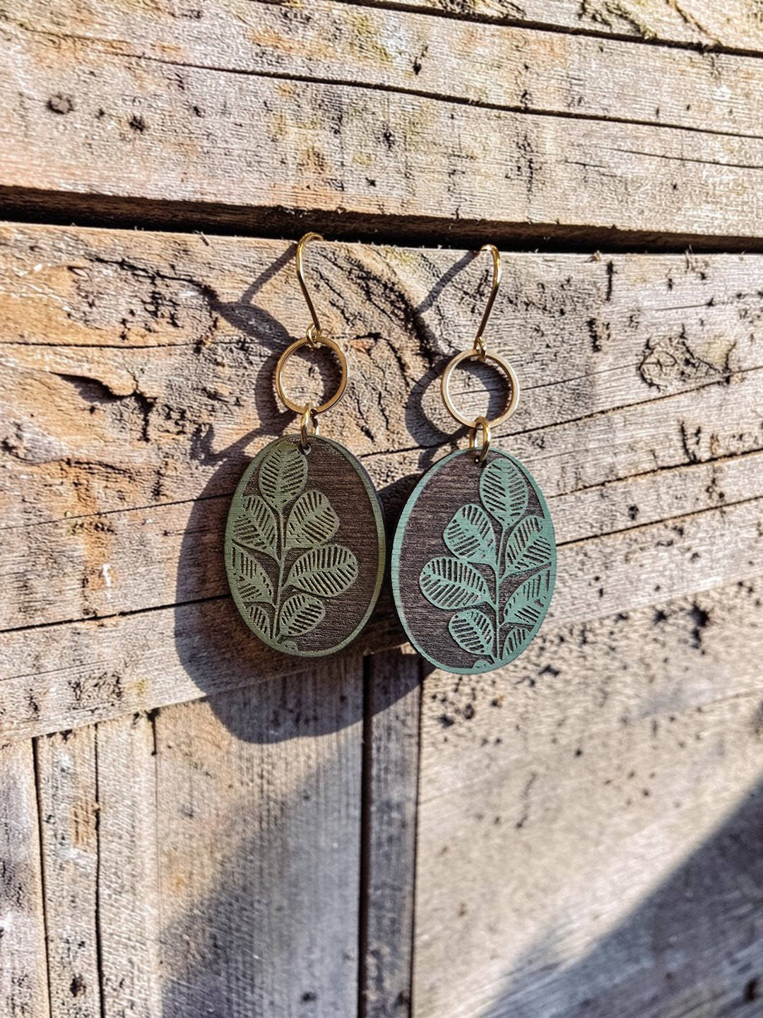 Sadie J. & Co. - GOLDEN LEAF | Dangle Earrings